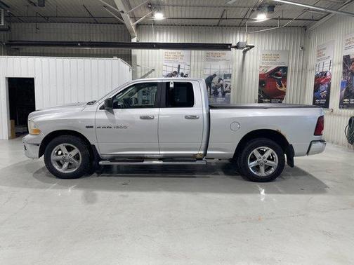 Bright Silver Clearcoat Metallic 2012 RAM 1500 SLT