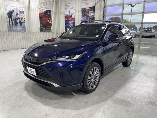 2022 Toyota Venza XLE