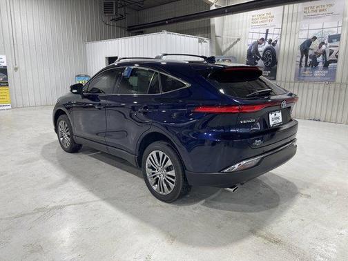2022 Toyota Venza XLE