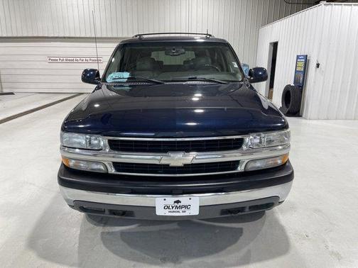2004 Chevrolet Suburban LT