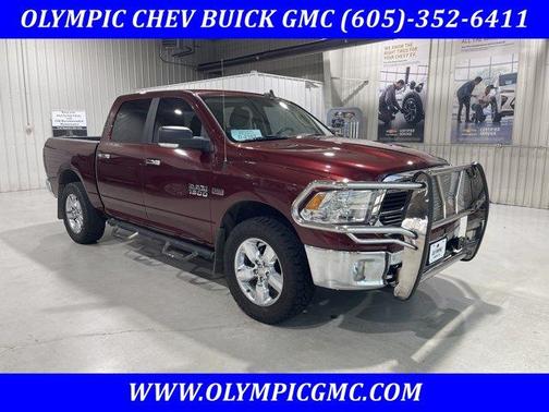 Delmonico Red Pearlcoat 2017 RAM 1500 Big Horn