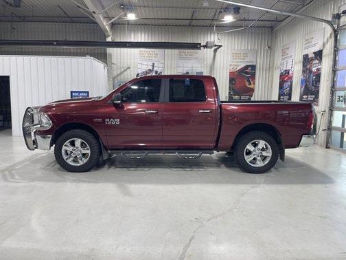Delmonico Red Pearlcoat 2017 RAM 1500 Big Horn