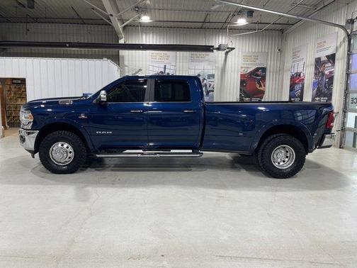 Patriot Blue Pearlcoat 2021 RAM 3500 Laramie