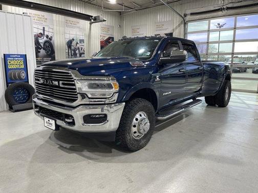 Patriot Blue Pearlcoat 2021 RAM 3500 Laramie