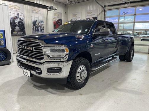 Patriot Blue Pearlcoat 2021 RAM 3500 Laramie