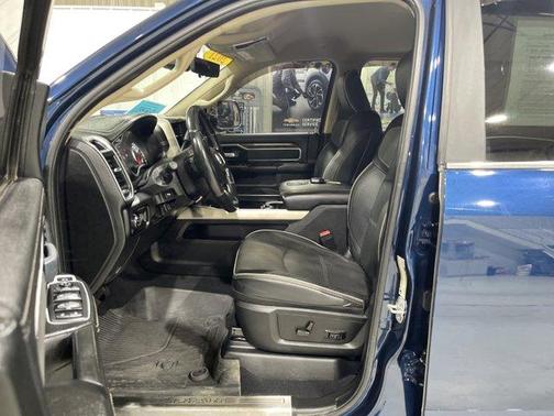 Patriot Blue Pearlcoat 2021 RAM 3500 Laramie