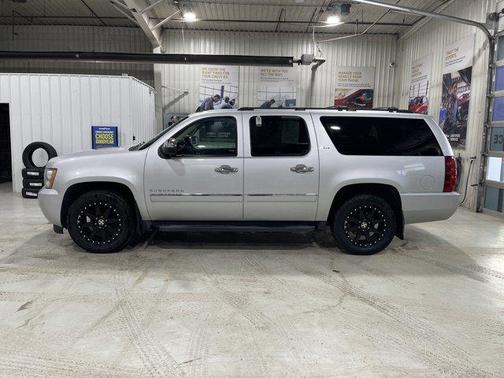 2014 Chevrolet Suburban 1500 LTZ