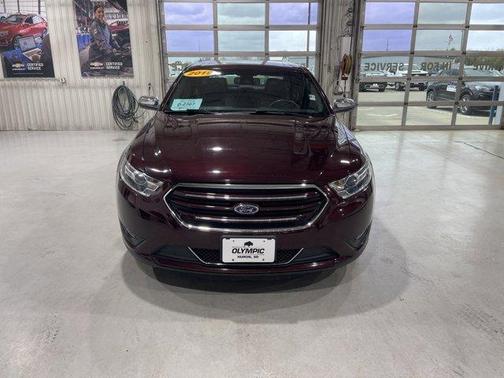 Burgundy Velvet Metallic Tinted Clearcoat 2019 Ford Taurus Limited