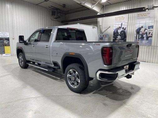 2026 GMC Sierra 3500 SLT