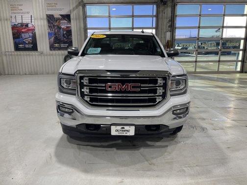 2017 GMC Sierra 1500 SLT