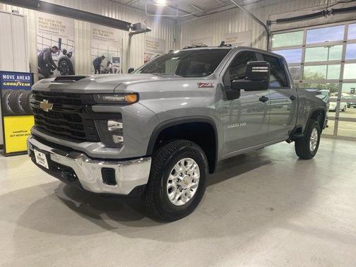 Sterling Gray Metallic 2026 Chevrolet Silverado 3500 WT