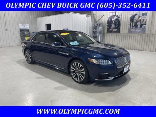 Midnight Sapphire Blue Metallic 2017 Lincoln Continental Reserve