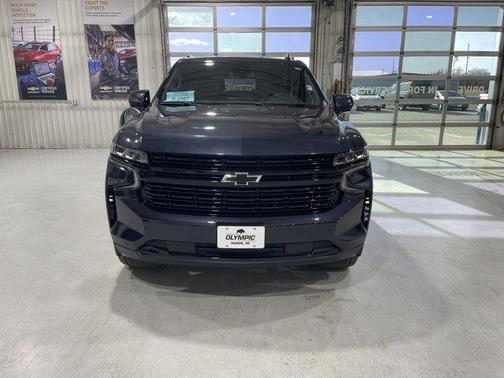 Dark Ash Metallic 2023 Chevrolet Tahoe RST