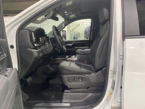 Summit White 2026 Chevrolet Silverado 2500 LT