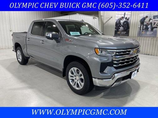 2025 Chevrolet Silverado 1500 LTZ