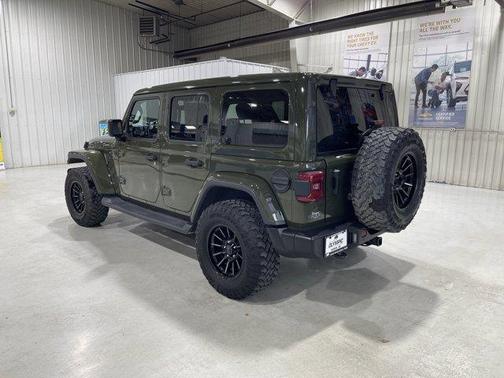 2021 Jeep Wrangler Unlimited Sahara Altitude