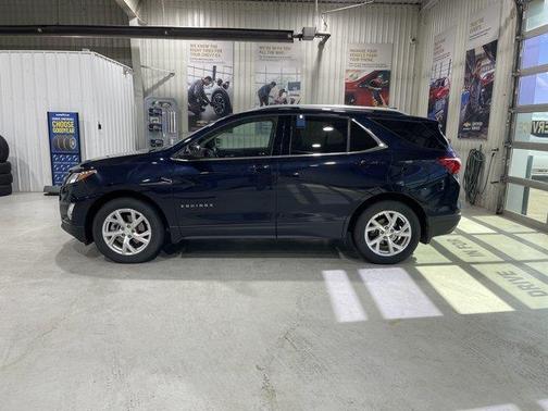 Midnight Blue Metallic 2020 Chevrolet Equinox 2LT