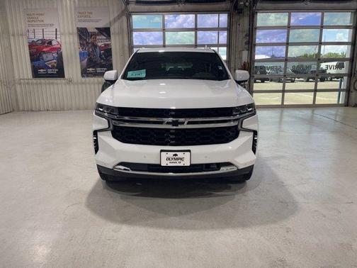 Summit White 2023 Chevrolet Suburban LS