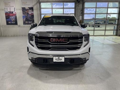 Summit White 2022 GMC Sierra 1500 SLT