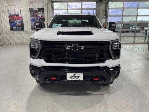 Summit White 2026 Chevrolet Silverado 2500 LT