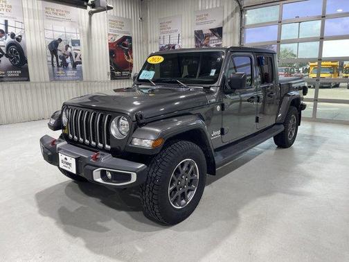 Granite Crystal Clearcoat Metallic 2021 Jeep Gladiator Overland