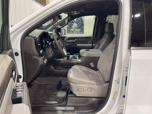 Summit White 2026 GMC Sierra 1500 SLT