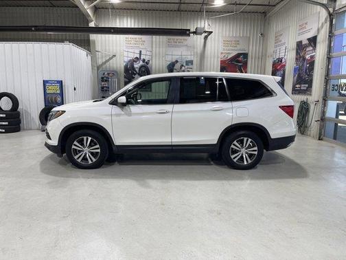 White Diamond Pearl 2018 Honda Pilot EX-L