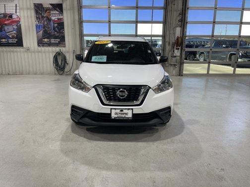 2019 Nissan Kicks S