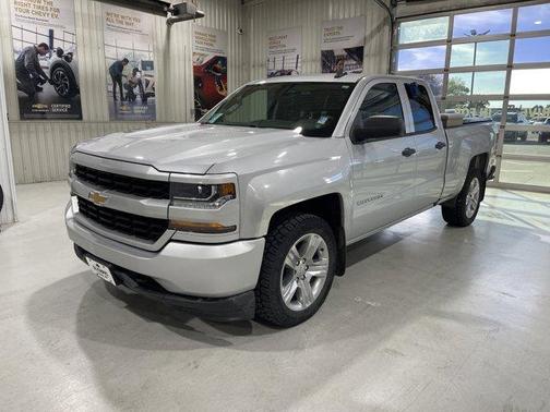 2017 Chevrolet Silverado 1500 Custom