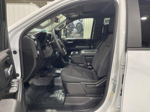 2025 GMC Sierra 2500 Pro