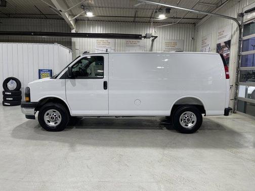 2025 GMC Savana 2500 Work Van