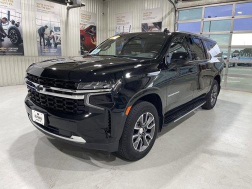 2023 Chevrolet Suburban LS