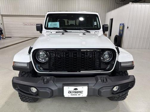 2024 Jeep Gladiator Sport