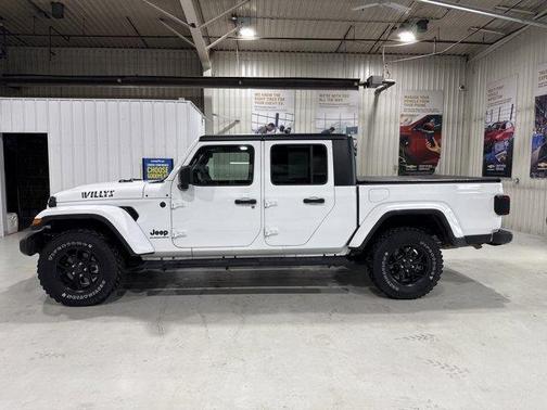 2024 Jeep Gladiator Sport