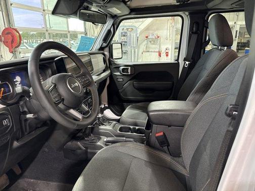 2024 Jeep Gladiator Sport