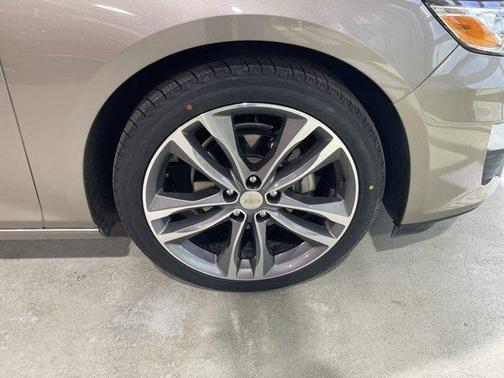 Mineral Gray Metallic 2024 Chevrolet Malibu 2LT