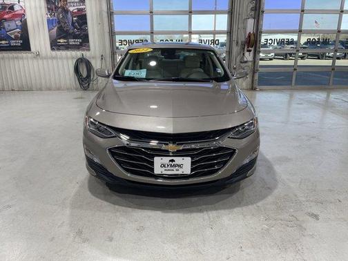 Mineral Gray Metallic 2024 Chevrolet Malibu 2LT