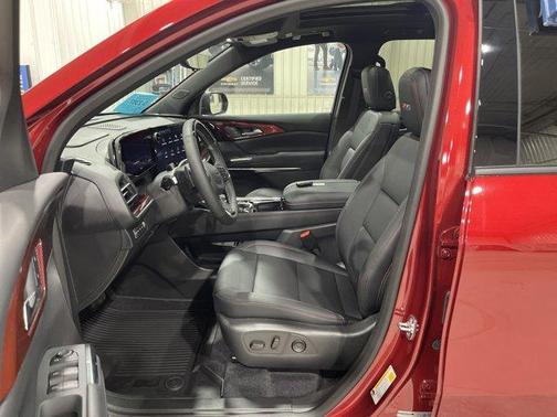 Radiant Red 2026 Chevrolet Traverse Z71