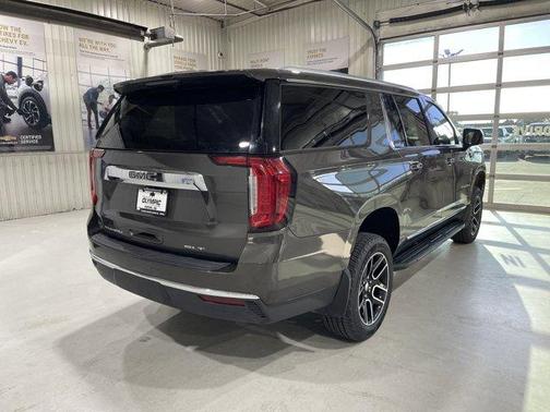 2021 GMC Yukon XL SLT