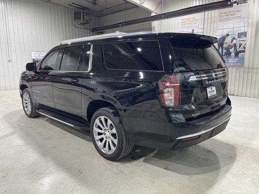 2022 Chevrolet Suburban LT