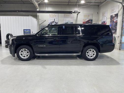 Onyx Black 2015 GMC Yukon XL 1500 SLT