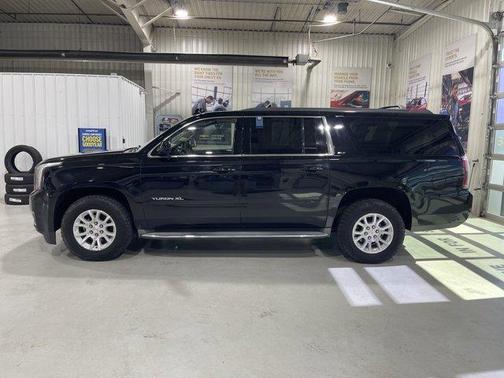 Onyx Black 2015 GMC Yukon XL 1500 SLT