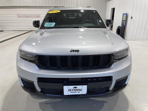 2024 Jeep Grand Cherokee L Laredo