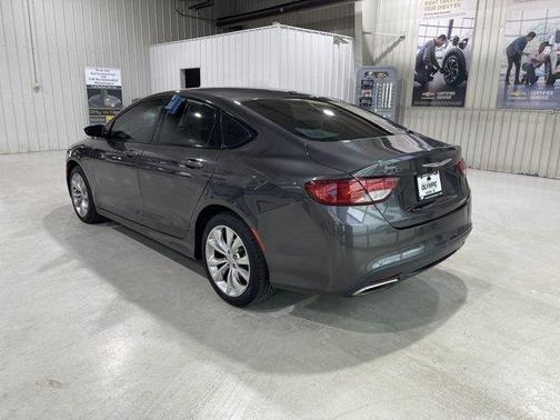 Granite Crystal Clearcoat Metallic 2016 Chrysler 200 S