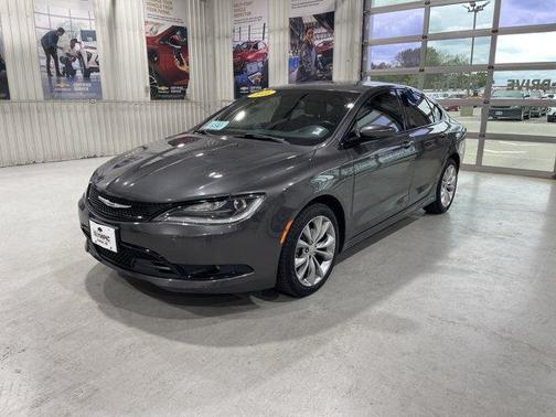 Granite Crystal Clearcoat Metallic 2016 Chrysler 200 S
