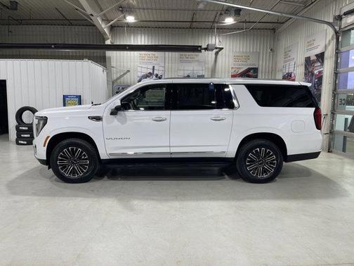 Summit White 2026 GMC Yukon XL Elevation