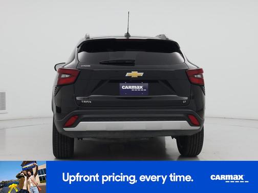 Black 2025 Chevrolet Trax LT