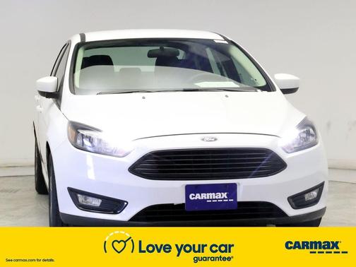 Photo 5 of 26 of 2018 Ford Focus SE