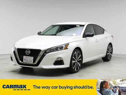 2022 Nissan Altima SR