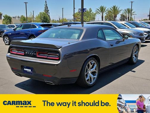 2016 Dodge Challenger SXT Plus